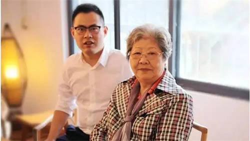 曹婉芬個人簡介圖片