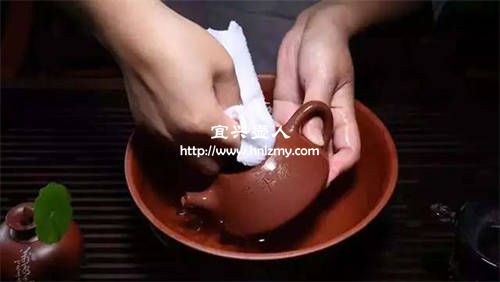 紫砂壺開壺一定要徹底清洗干凈