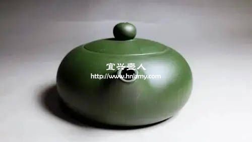 紫砂綠泥和紫砂墨綠泥有什么區別