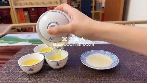 紫砂壺泡茶和蓋碗泡茶有什么區別
