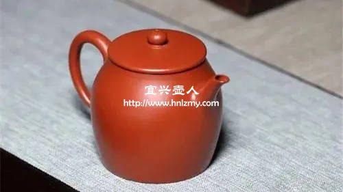 好的紫砂壺顏色不應當很鮮艷