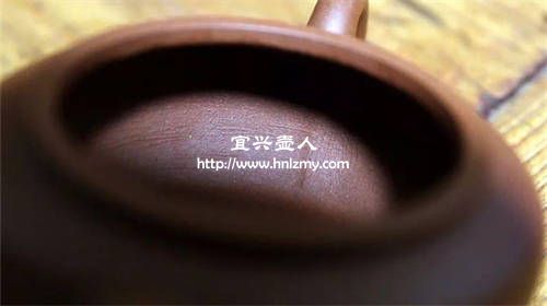 全手工紫砂壺內(nèi)部的接頭痕跡