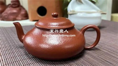 新紫砂壺表面不可能會有一層油