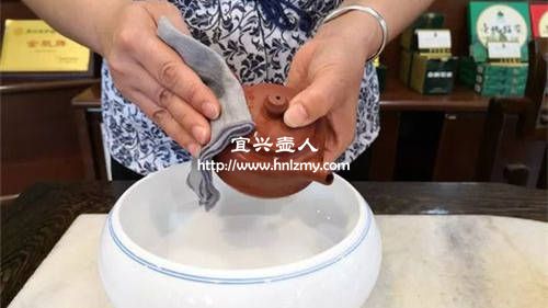 小蘇打能煮掉紫砂壺的茶垢嗎