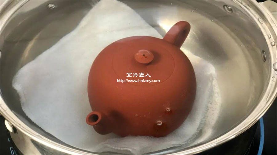 開水煮紫砂壺會炸嗎