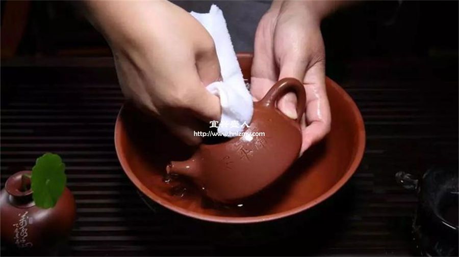 紫砂壺茶垢需要清理嗎？為了健康一定要洗！