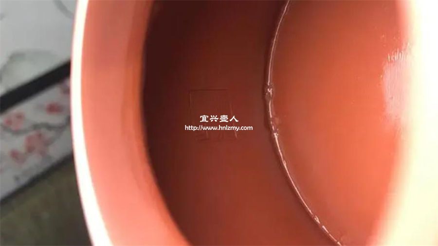 半手工紫砂壺內(nèi)壁章特點(diǎn)