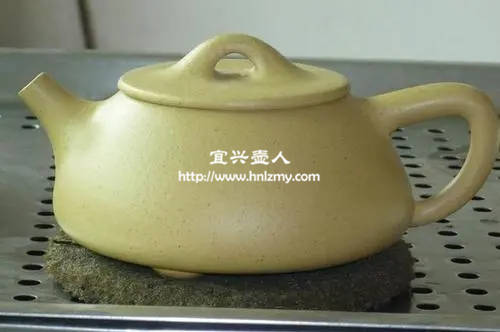本山綠泥紫砂壺鑒別方法