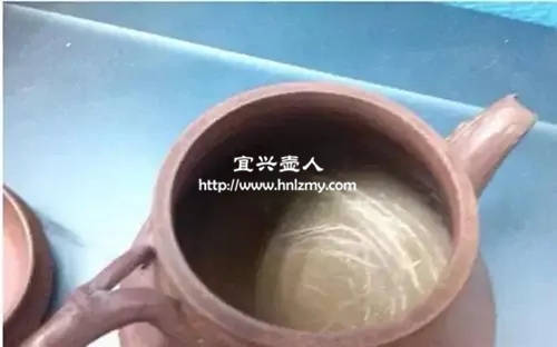 紫砂壺上面的茶漬怎么去除