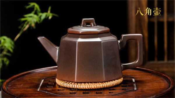 有4個(gè)印章的紫砂壺都是真的嗎3