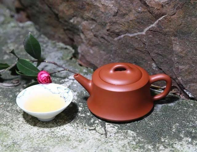 大紅袍紫砂壺圖片展示